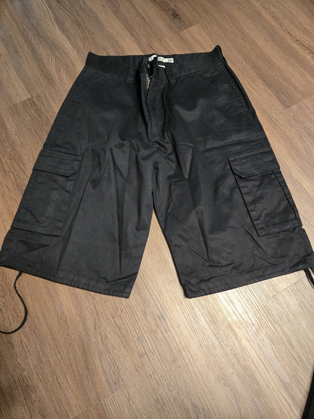 Men's Black Cargo Shorts Size 38 NWT